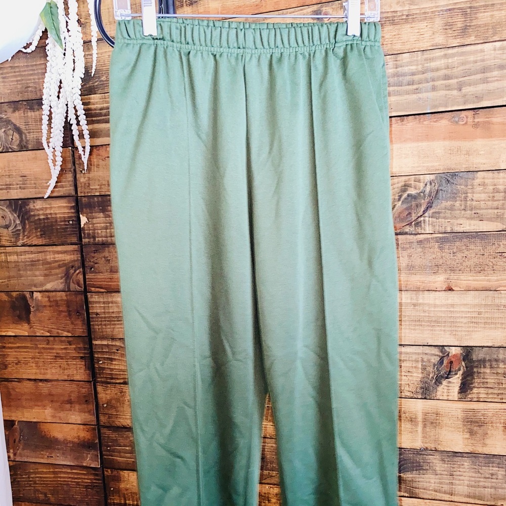 Sara Morgan Women’s Forest Green Elastic Pants